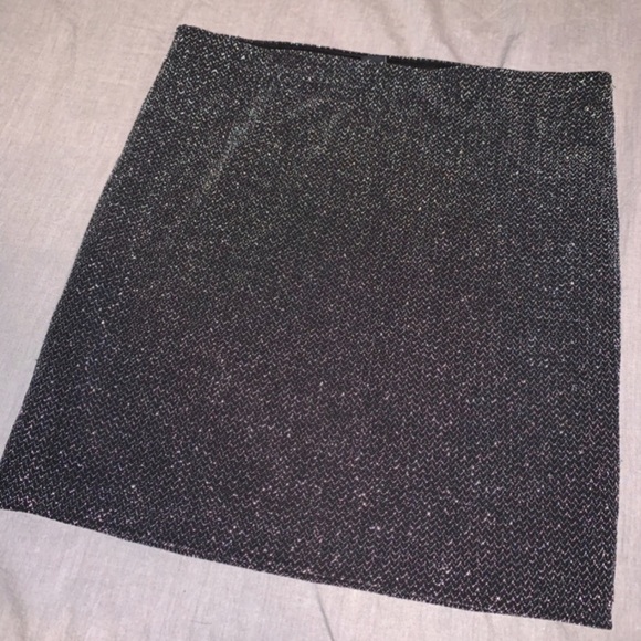 Forever 21 Dresses & Skirts - Grey sparkly skirt